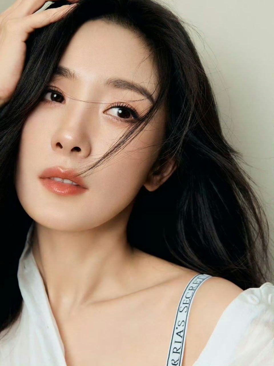 杨蜜  阳具自慰-脱衣论坛-社区-小蓝书